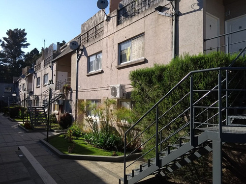 Departamento En Venta Frente A Shopping Champagnat