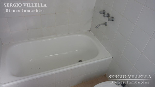 Imagen 12 de 28 de Casa De Dos Dormitorios En Venta Tipo Duplex En Fisherton