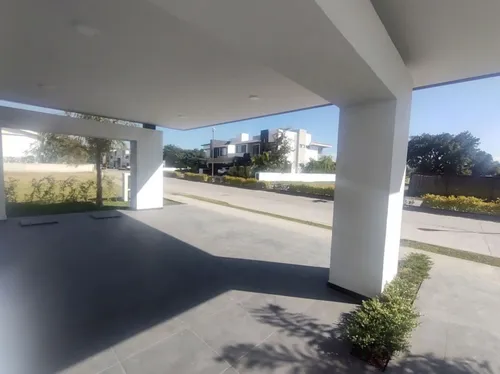 Casa Nueva En Venta En Club De Golf Paraiso Cuntry Club, Emiliano Zapata Morelos.