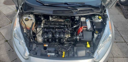 Ford Fiesta Kinetic Design 1.6 Titanium Powershift 120cv