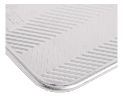 Media Lamina Nordic Ware Prism, Metálica