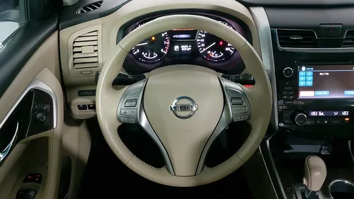 Nissan Altima 2.5 Advance Navi Cvt