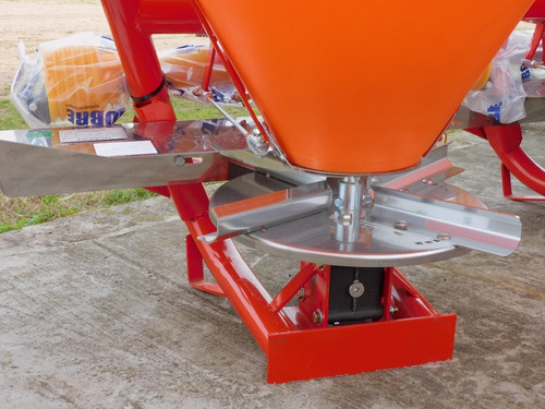 Fertilizadoras Sembr. Abonadoras Ipacol Dfd 600/1300 Ltrs.