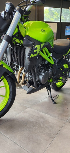 Imagen 18 de 25 de Benelli 302s Abs - Modelo Nuevo 0km Benelli Store Pilar - Jc