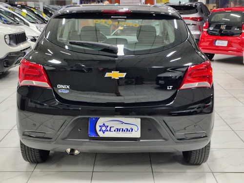 Chevrolet Onix Onix 1.0 LT SPE/4