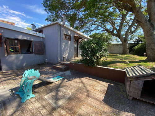 Venta De 2 Casas En Mismo Padrón Con 4 Dormitorios En Shangrila