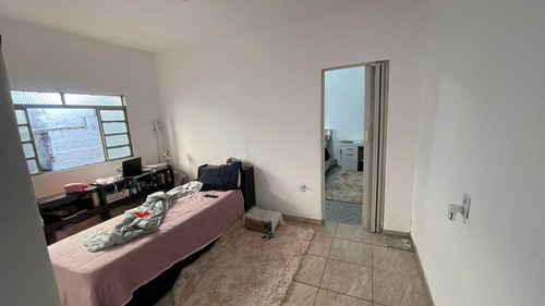 Casa 3 Cômodos, Terreno De 6x23,sala, Cozinha, Quarto E Wc,