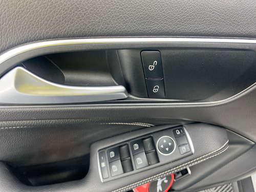 Imagen 16 de 25 de Mercedez Benz Clase Gla 200 Urban 1.6