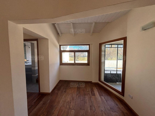 Casa Quinta En Venta En Neuquen Capital, Neuquén, Patagonia