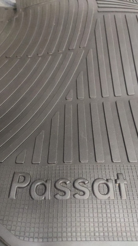 Imagen 4 de 7 de Cubrealfombra Original Volkswagen Passat X4 Piezas