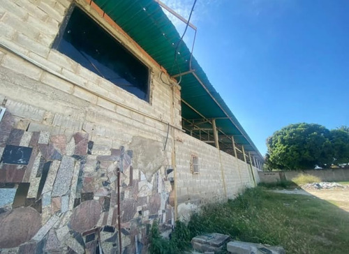 Imagen 7 de 12 de Se Alquila Galpon Con Terreno En Palo Negro - Kirpal Gonzalez