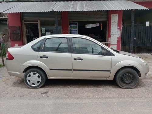 Ford Fiesta Max 1.6 Ambiente
