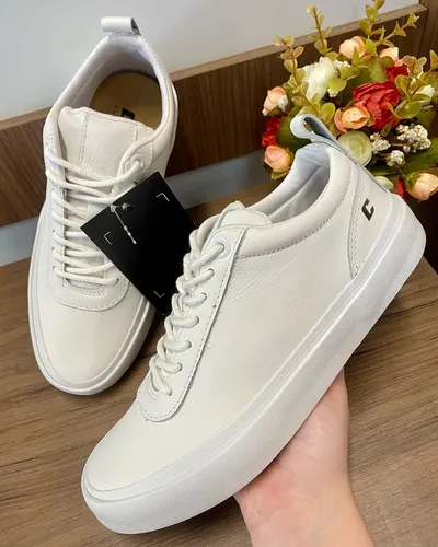 Tenis colcci best sale couro