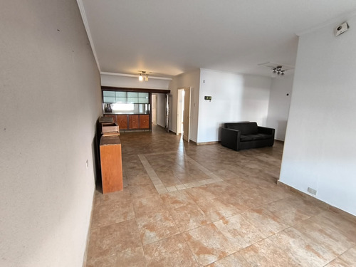 Casa En Venta - Barrio Juniors - 4 Dormitorios