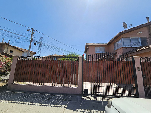 Casa En Sector Las Torres Con Lo Ovalle, Quilicura