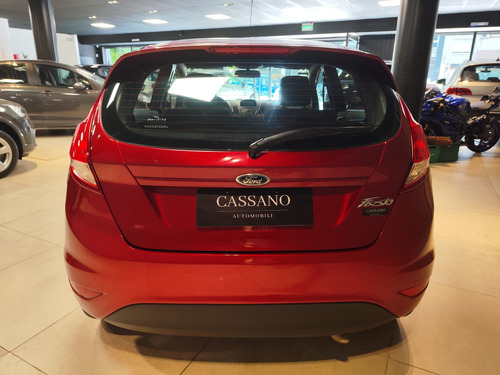 Ford Fiesta Kinetic 1.6 Se Powershift 120cv Cassano
