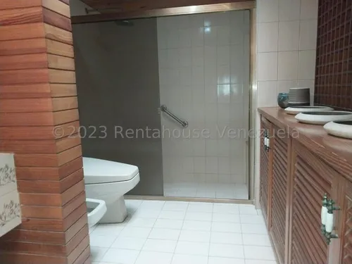 Casas En Venta Mls #24-12115