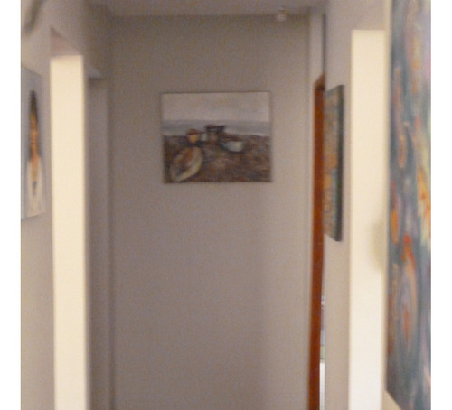 Habitación Amueblada Con Baño Propio Para Señorita Con Buena Iluminación Y Tranquilidad.