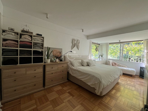 Departamento En Venta De 2 Dorm. Con Jardin A Pasos Del Vma