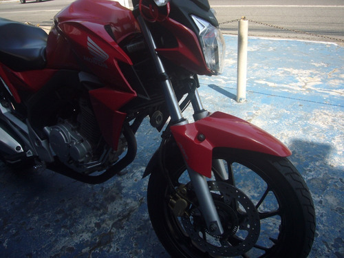 Honda Cb 250 Twister Vermelha Com Abs Troca Financia Cartao