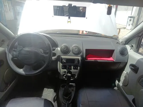 Renault Logan 1.4 Expression