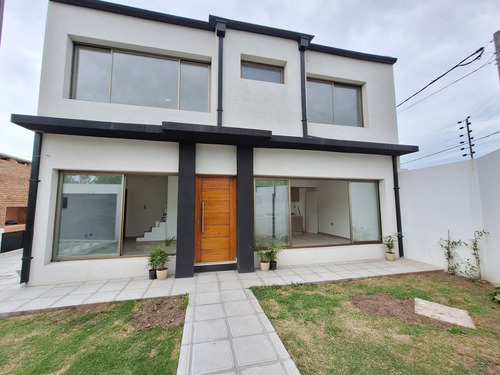 Casa A Estrenar En Venta