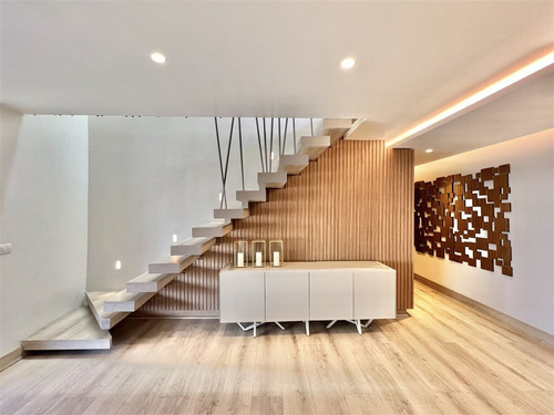 Moderno Penthouse: El Golf