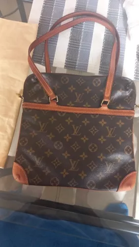 Bolso microscópico imitación de Louis Vuitton se vende en subasta por 63  mil dólares - EL PAÍS Uruguay