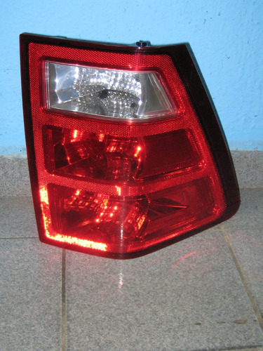 Stop Izquierdo Gran Cherokee  07-10 Original  3 Bombillos