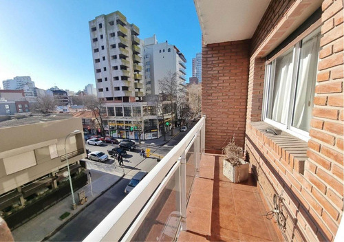 Departamento En Venta - 4 Dormitorios 3 Baños - 170mts2 - Mar Del Plata