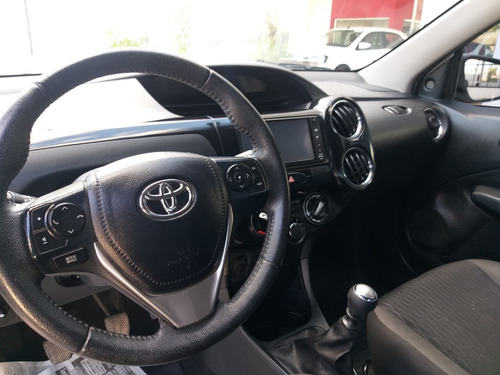 Toyota Etios 1.5 Sedan Xls 2016