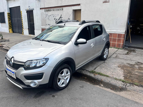 Renault Sandero Stepway 1.6 Privilege 105cv