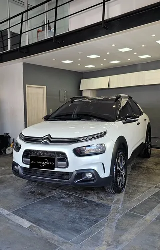 Citroën C4 Cactus 1.6 Shine Turbo Aut