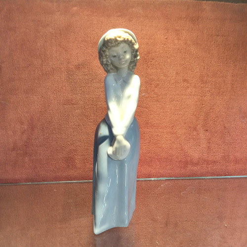 Figura De Porcelana Nao Lladro Antigua Señorita Joven Niña Azul Acero (Usado)