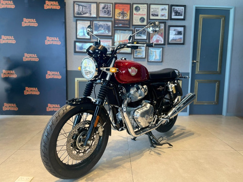 Imagen 3 de 25 de Royal Enfield Interceptor Canyon Red 0 Km