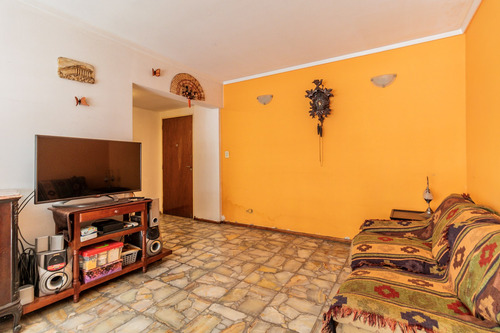 Departamento 3 Amb. Con Mucha Luz Y Dependencia
