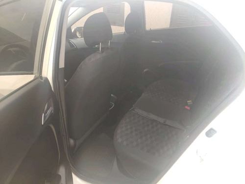 Imagem 12 de 13 de Hyundai Hb20 Comfort Plus 1.6 16v Mt6