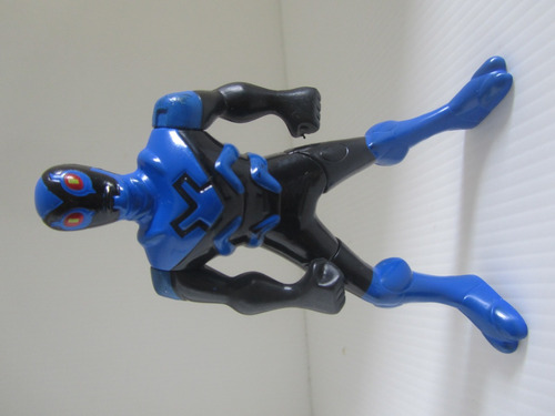 Rara Figura De Heroe Azul Dc Comic