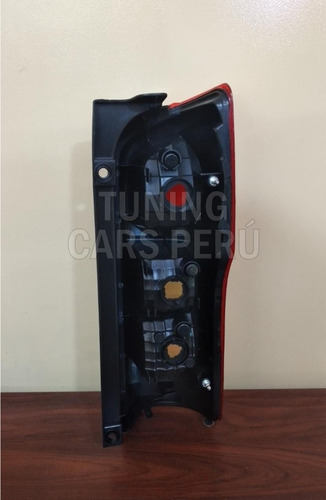 Imagen 3 de 7 de Faro Posterior Retroceso Nissan Urvan Nv350 2012 - 2019