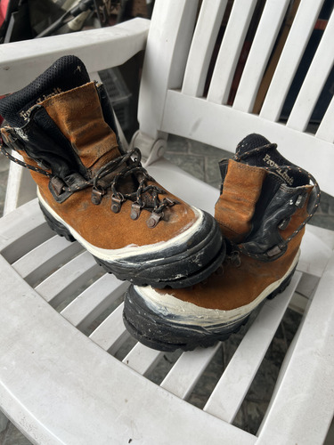 Bota De Trekking Cuero Nobuck Marca Frontlimit Modelo Lanin (Usado)