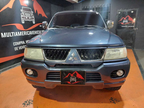 Imagen 2 de 14 de Mitsubishi Montero Sport