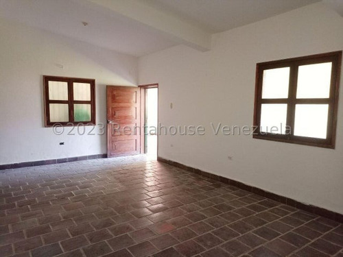 Imagen 6 de 15 de En Venta Hacienda (caballeriza) En Parque Caiza