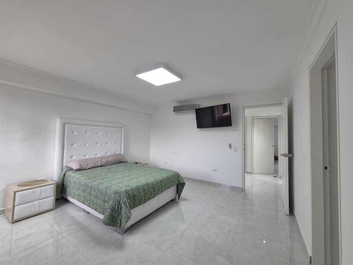 Apartamento Penthouse En Los Naranjos Del Cafetal