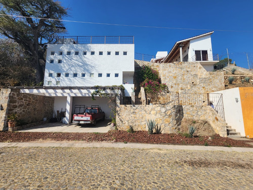 Venta Casa Ciruela I En Una De Las Zonas Más Altas Con 4 Habitaciones Y Baño Principal. Alberca Climatizada Con Jardín Enorme En Vistas Ponorámicas En Fracc Rancho San Diego Ixtapan De La Sal
