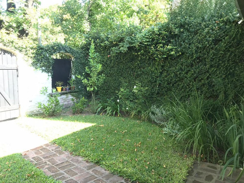 Casa A La Venta En El Bajo De San Isidro -lasalle Al Rio 3 Dormitorios Permuta