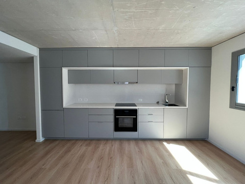 Imagen 8 de 18 de Venta Apartamento 2 Dormitorios Y Escritorio Ciudad Vieja Alma Duc
