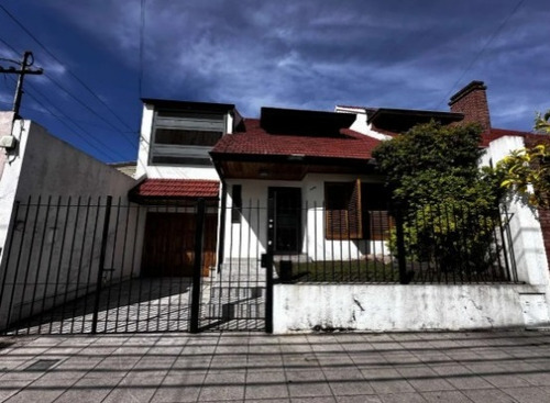 Casa Para 2 Familias En Excelente Estado!!!