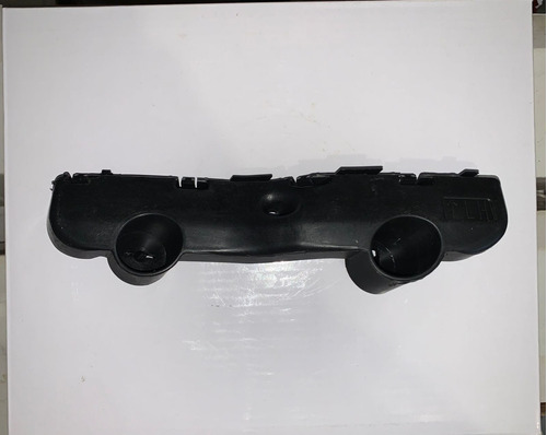 Guia De Facia Delantero Izquierdo Nissan Np300 16/20