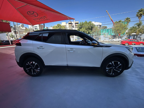 Peugeot 2008 GT 5P 1.2 PURETECH 130HP AUT 6VEL FL