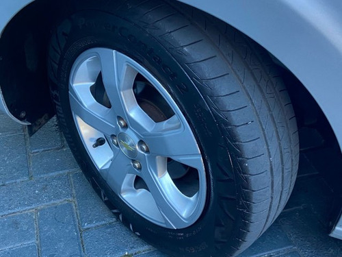 Chevrolet Onix Onix 1.4 MPFI LTZ 8V FLEX 4P AUTOMÁTICO
